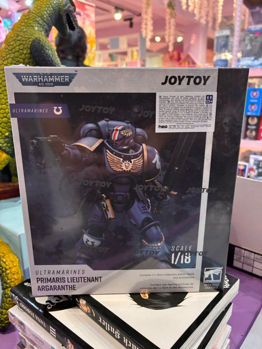 Joy Toy - Warhammer 40K - Ultramarines -  Primaris Lieutenant Argaranthe (12cm)