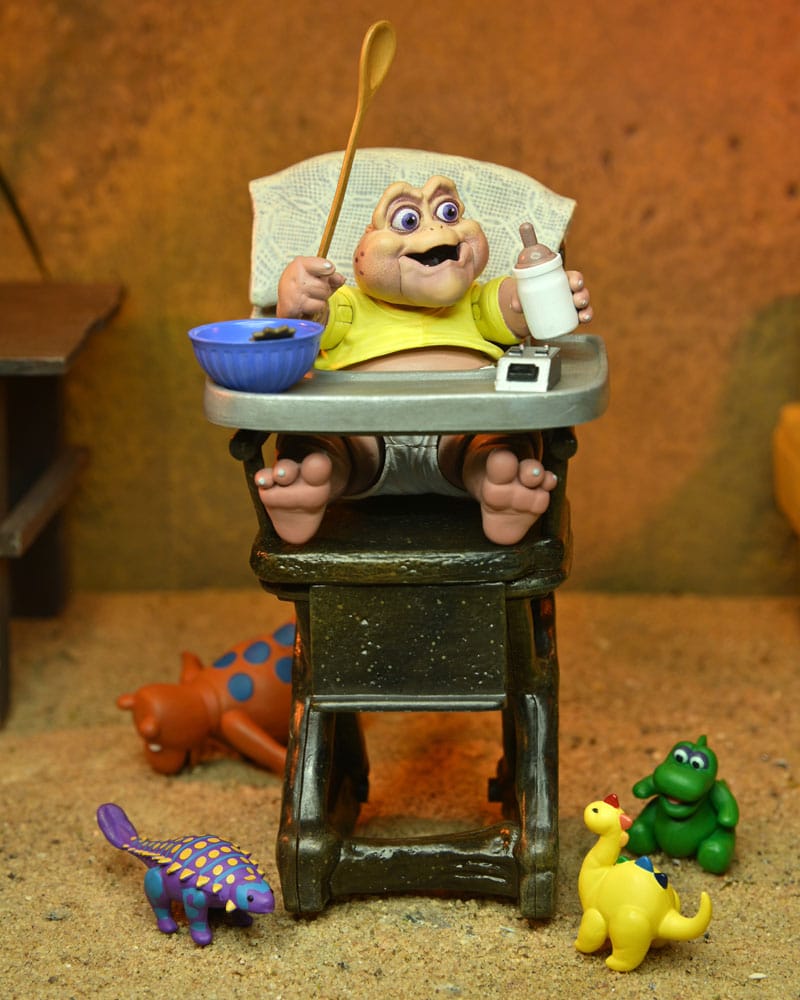 Neca - Dinosaurs - Action Figure - Ultimate Baby Sinclair (18 cm)