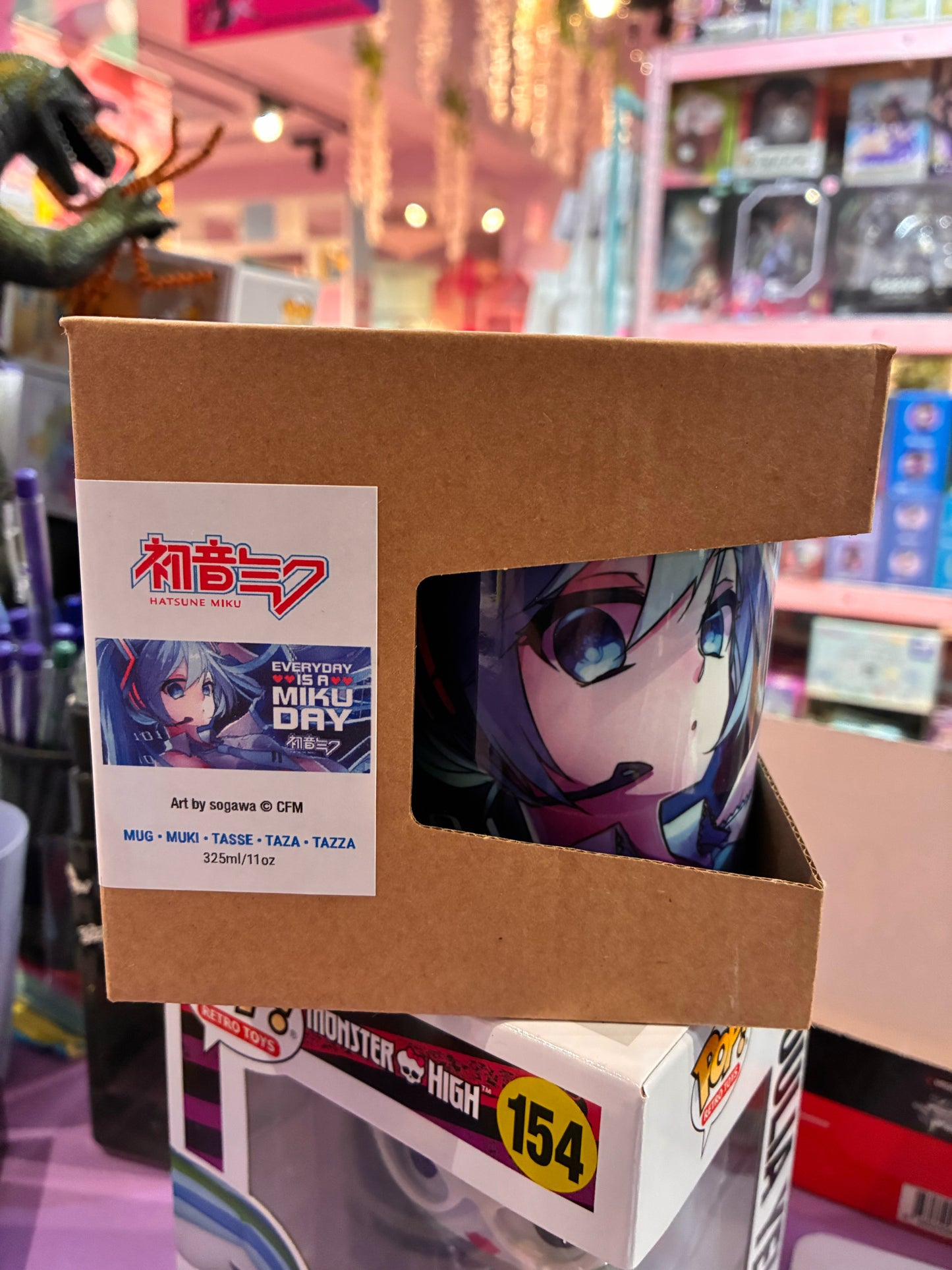 POPbuddies - Hatsune Miku - Everyday is a Miku Day Beker (325ml)