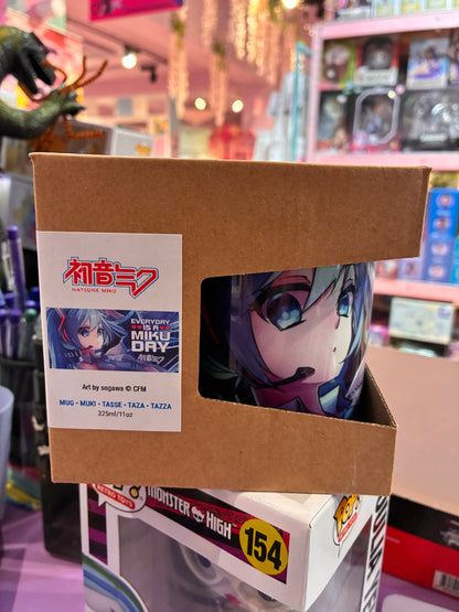 POPbuddies - Hatsune Miku - Everyday is a Miku Day Beker (325ml)