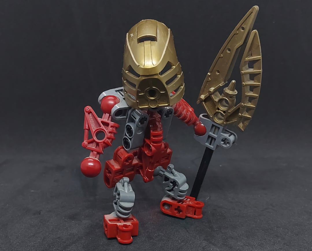 Golden Bionicle Turaga Lhikan Bionicle Gold Good Guy Lego Bionicle